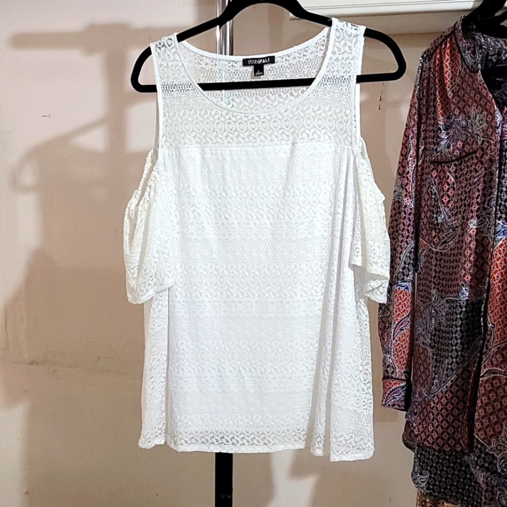 Lace Cold Shoulder